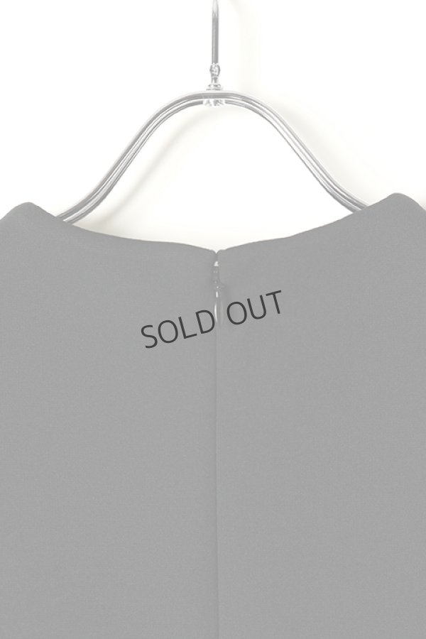 画像4: {SOLD}DOUBLE STANDARD CLOTHING ダブルスタンダードクロージング Sov. / The Row ポンチノースリーブ{0308-191-211-B-BAS} (4)