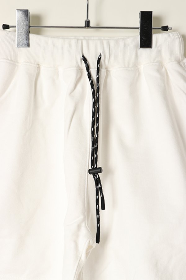 画像2: 【 40%OFF セール16,500円→9,900円】 DOUBLE STANDARD CLOTHING ダブルスタンダードクロージング ESSENTIAL / 裏毛ショートパンツ【WEB限定】{-BAA} (2)