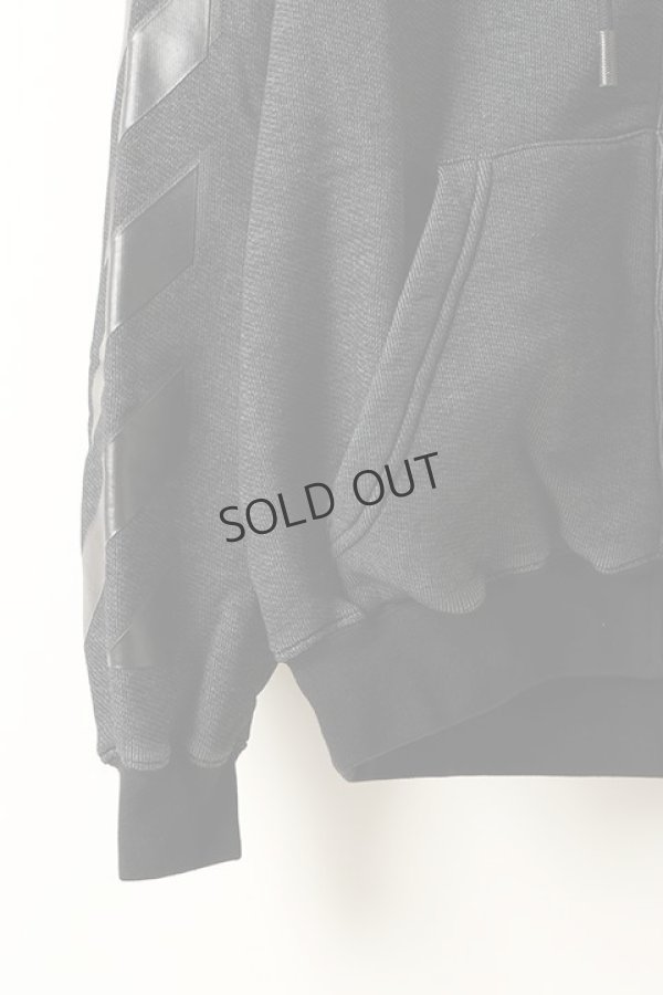 画像3: {SOLD}Off-white オフホワイト ARROW ZIPPED HOODIE{OWBE005E20JER0011010-BLK-BJA} (3)