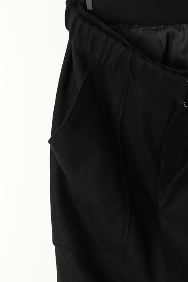 画像4: 【 40%OFF セール31,900円→19,140円】 グレースコンチネンタル|GRACE CONTINENTAL ウールレースタイトスカート{0120421104-27BLK-BJA} (4)
