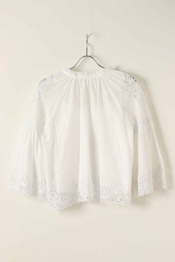 画像4: 【 40%OFF セール39,600円→23,760円】 グレースコンチネンタル|GRACE CONTINENTAL カットワークカフタントップ{0122241049-01WHT-BBS} (4)