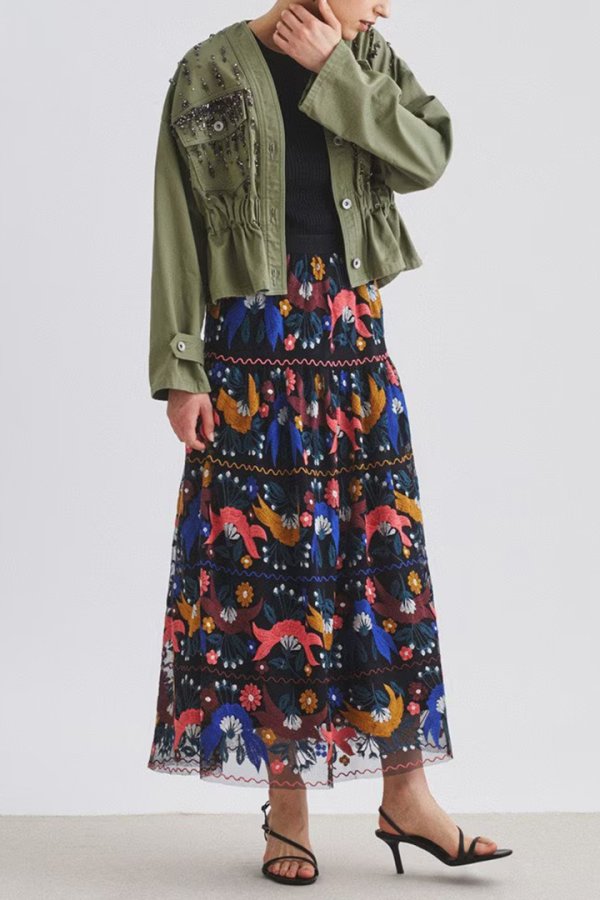 画像5: 【 40%OFF セール49,500円→29,700円】 グレースコンチネンタル|GRACE CONTINENTAL ビジューノーカラーアーミージャケット{0122301096-19KHA-BBA} (5)