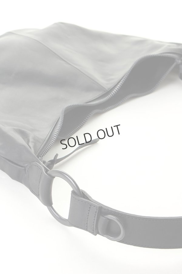 画像5: {SOLD}ISAMU KATAYAMA BACKLASH イサムカタヤマバックラッシュ REGULATE GUIDI CALF SHOULDER BANANA BAG{-AIA} (5)