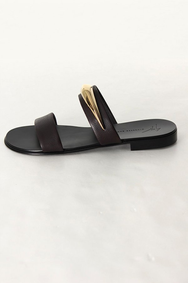 画像2: 【 30%OFF セール117,700円→82,390円】 GIUSEPPE ZANOTTI ジュゼッペザノッティ GZM FLAT SANDAL ZAK 10{81.0014JU010010-216-AHS} (2)