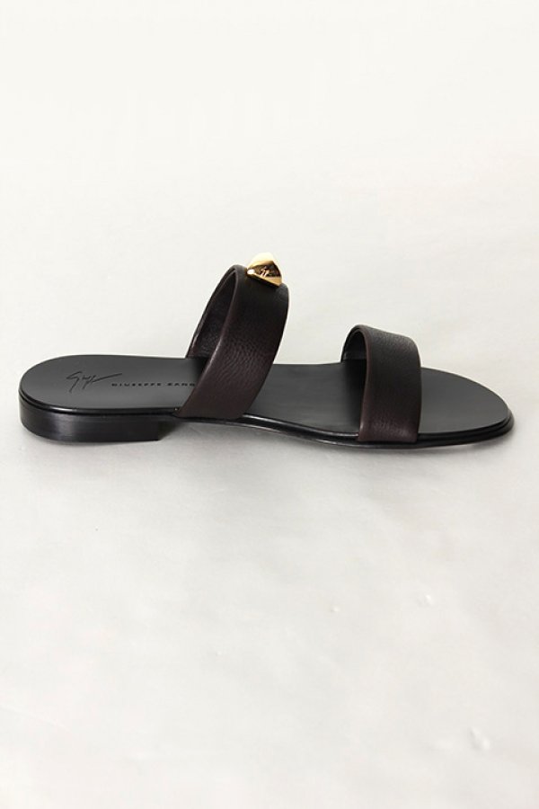 画像3: 【 30%OFF セール117,700円→82,390円】 GIUSEPPE ZANOTTI ジュゼッペザノッティ GZM FLAT SANDAL ZAK 10{81.0014JU010010-216-AHS} (3)