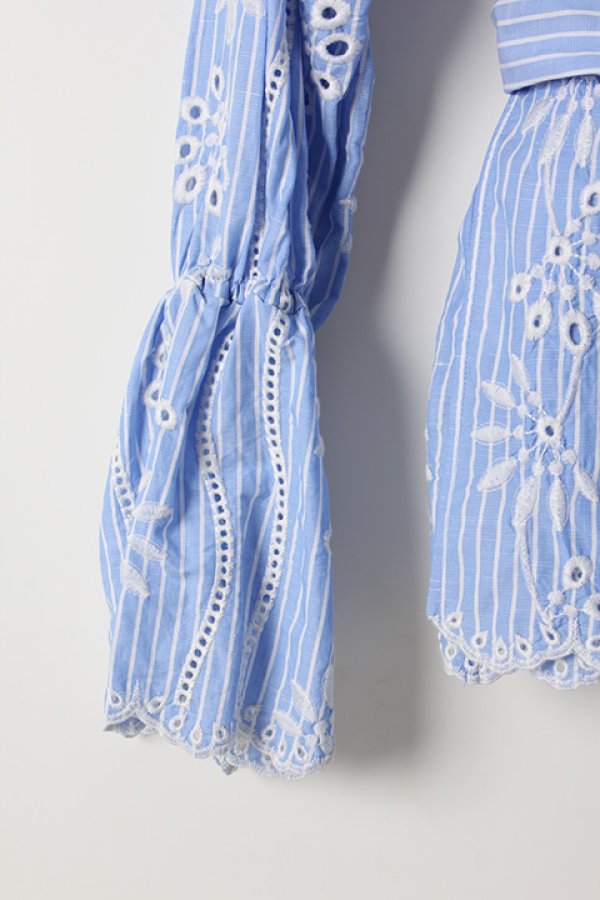 画像4: 【 40%OFF セール36,300円→21,780円】 グレースコンチネンタル|GRACE CONTINENTAL カットワークカシュクールブラウス{-AHS} (4)