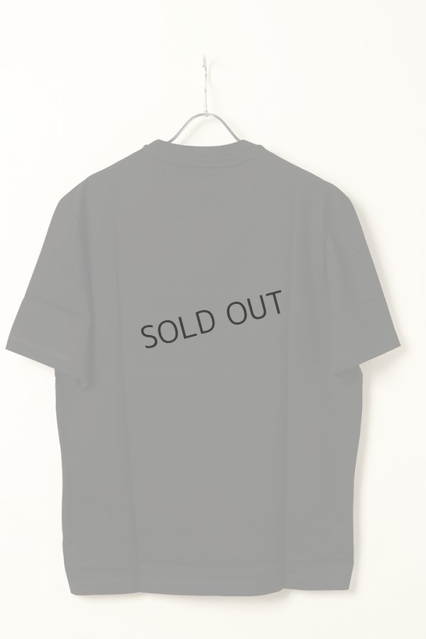 画像5: VERSACE ヴェルサーチ 刺繍入り メドゥーサ ミラノ Tシャツ{1013302-1A11054_1B000-BDA} (5)