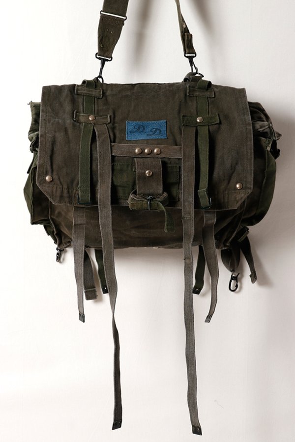 画像1: DENIM DOCTORS デニムドクターズ 2WAY MILITARY STUDS BAGPACK{-BEA} (1)