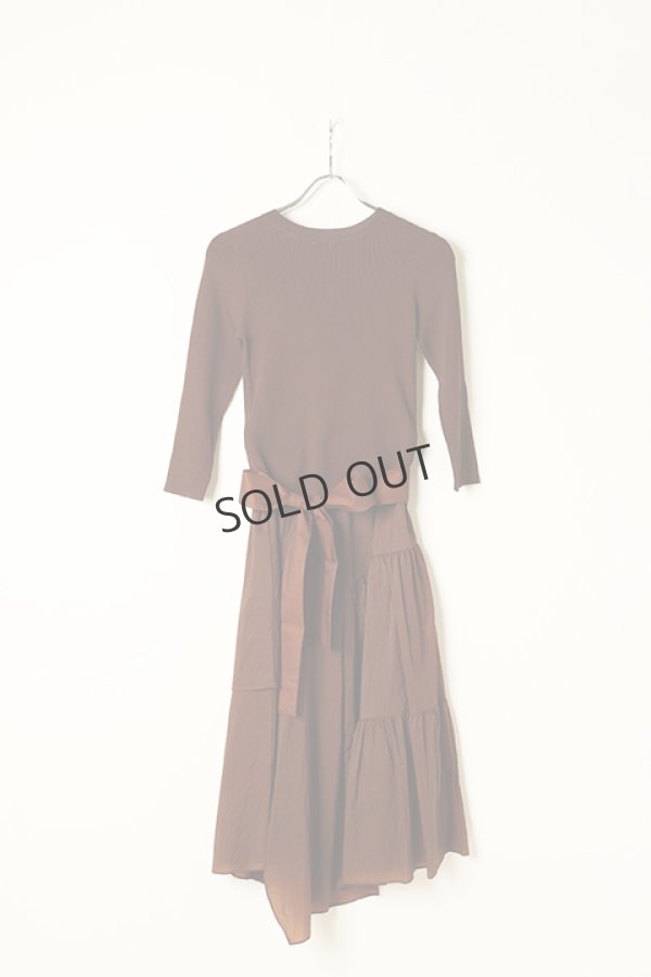 画像1: {SOLD}グレースコンチネンタル｜GRACE CONTINENTAL ダイアグラム DIAGRAM バックパールニットワンピース {0322339117-21BRW-BBA} (1)
