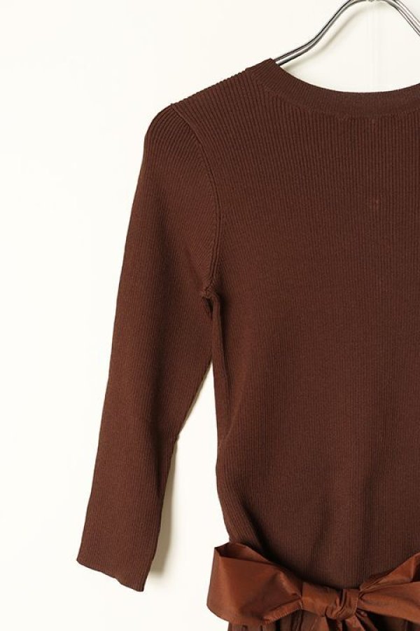 画像3: 【 40%OFF セール49,500円→29,700円】 グレースコンチネンタル|GRACE CONTINENTAL ダイアグラム DIAGRAM バックパールニットワンピース {0322339117-21BRW-BBA} (3)