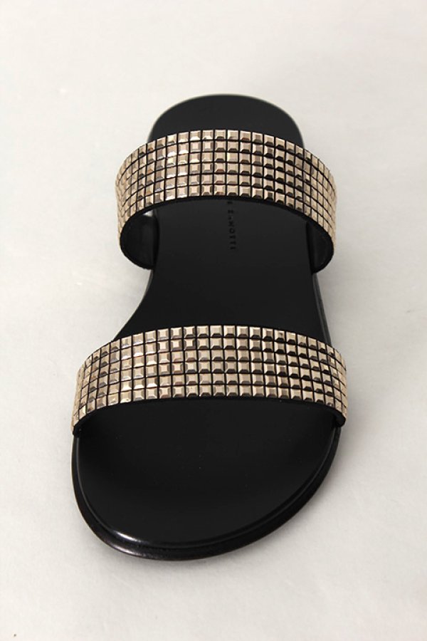 画像4: 【 30%OFF セール117,700円→82,390円】 GIUSEPPE ZANOTTI ジュゼッペザノッティ GZM FLAT SANDAL ZAK 10{81.0037CA010010-999-AHS} (4)