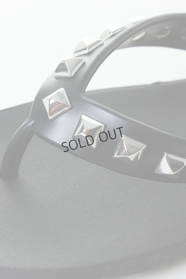 画像4: {SOLD}HENRY&HENRY｜ヘンリーアンドヘンリー FRIPPER PYRAMID スタッズビーチサンダル{-AIS} (4)