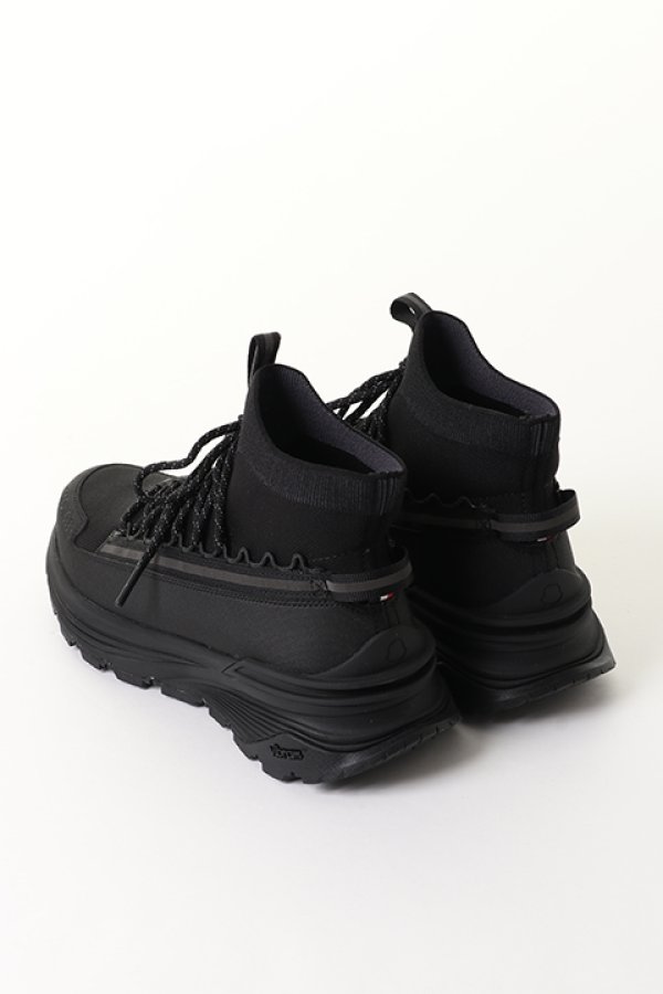 20%OFFセール|67,100円→53,680円】 MONCLER モンクレール 20%OFFセール|67,100円→53,680円】 MONCLER モンクレール