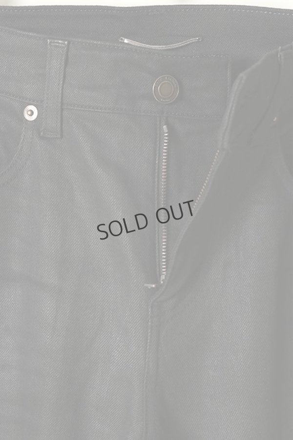 画像3: {SOLD}SAINT LAURENT PARIS サンローランパリ SKINNY-FIT JEANS IN COATED BLACK DENIM{527389-Y824K-1076-BBA} (3)