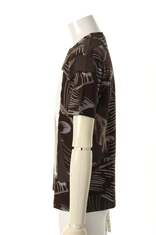 画像3: 【 40%OFF セール40,700円→24,420円】 Palm Angels パームエンジェルス ICONIC ANGEL ALLOVER BANANA LEAVES TEE{PMS6AA001040017-9988-AFA} (3)