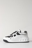 画像2: 【 30%OFF セール165,000円→115,500円】 Valentino ヴァレンティノ ワンスタッズ XL レザー ロートップスニーカー{-BES} (2)