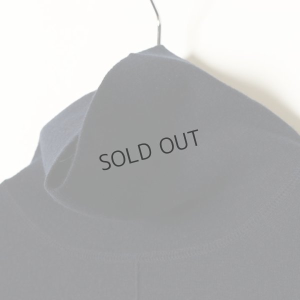 画像2: {SOLD}BLAMINK ブラミンク ウールカシミヤ12Gハイネックロングスリーブニット{7913-230-0247-NVY-BBA} (2)