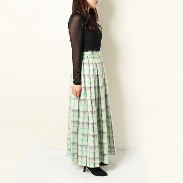 画像10: 【 40%OFF セール165,000円→99,000円】 BLAMINK ブラミンク モヘヤウールシャギーチェック ギャザースカート{7924-230-0168-OFF WHITE-AIA} (10)