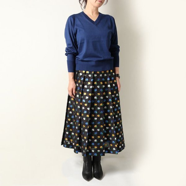 画像7: 【 40%OFF セール198,000円→118,800円】 BLAMINK ブラミンク ラメフラワーハンドプリーツスカート{7924-230-0222-BLK-BJA} (7)