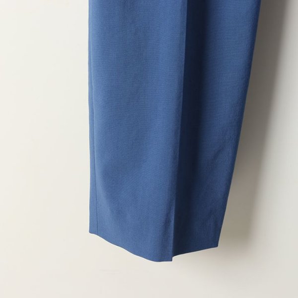 画像3: 【 40%OFF セール77,000円→46,200円】 BLAMINK ブラミンク ウールタックテーパードパンツ{7914-299-0181-ROYAL-BJA} (3)