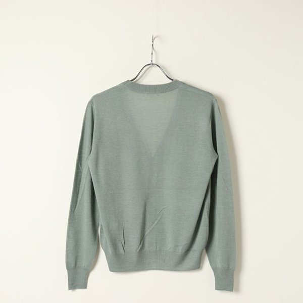 画像5: 【 40%OFF セール104,500円→62,700円】 BLAMINK ブラミンク カシミヤシルク18G　Vネックカーディガン{7915-106-0032-OLV-BAS} (5)