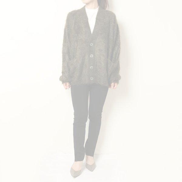 画像8:  {SOLD} BLAMINK ブラミンク PRE 7GカシミヤファーVネックカーディガン{7915-299-0049-OLV-BBA} (8)