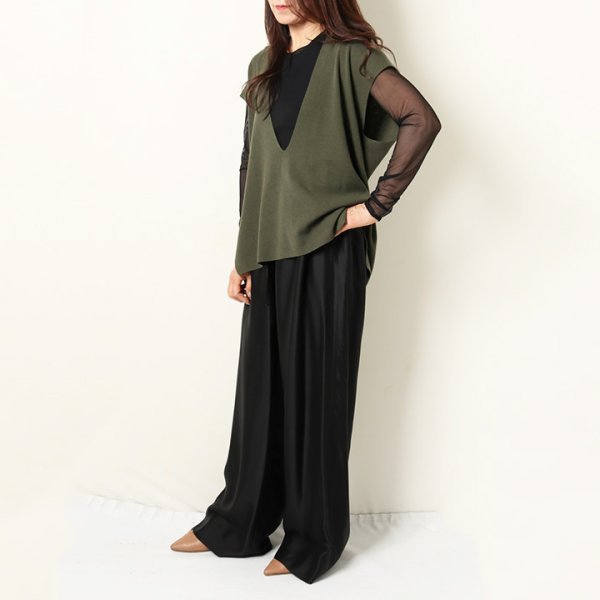 画像7: 【 40%OFF セール99,000円→59,400円】 BLAMINK ブラミンク カシミヤハイツイストVネックベスト{7918-230-0060-OLV-BAA} (7)