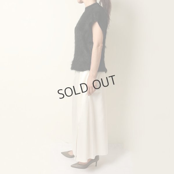 画像8: {SOLD}BLAMINK ブラミンク PRE 7Gカシミヤファーノースリーブニット{7918-299-0069-BLK-BBA} (8)