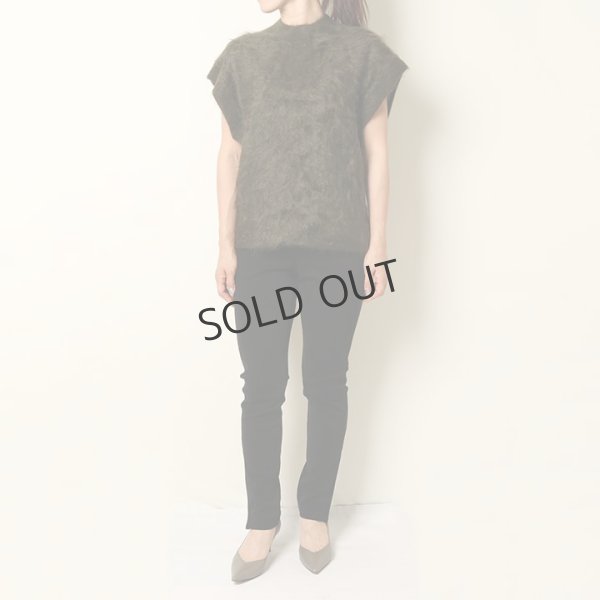 画像7: {SOLD}BLAMINK ブラミンク PRE 7Gカシミヤファーノースリーブニット{7918-299-0069-OLV-BBA} (7)