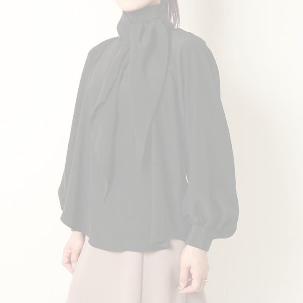 画像11:  {SOLD} BLAMINK ブラミンク PRE シルクスカーフロングスリーブブラウス{7921-230-0204-BLK-BBA} (11)