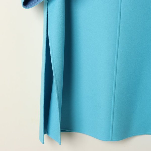 画像4: 【 40%OFF セール253,000円→151,800円】 BLAMINK ブラミンク ウールカシミアVネック パフスリーブブラウス{7921-299-0202-TQ-BBA} (4)