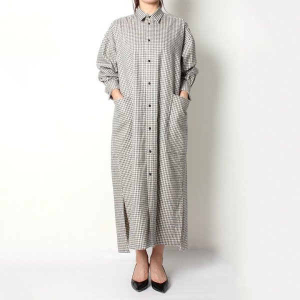 画像8: 【 40%OFF セール154,000円→92,400円】 BLAMINK ブラミンク ウールチェック バックギャザー レギュラーカラーワンピース{7926-230-0171-OFF WHITE-AIA} (8)