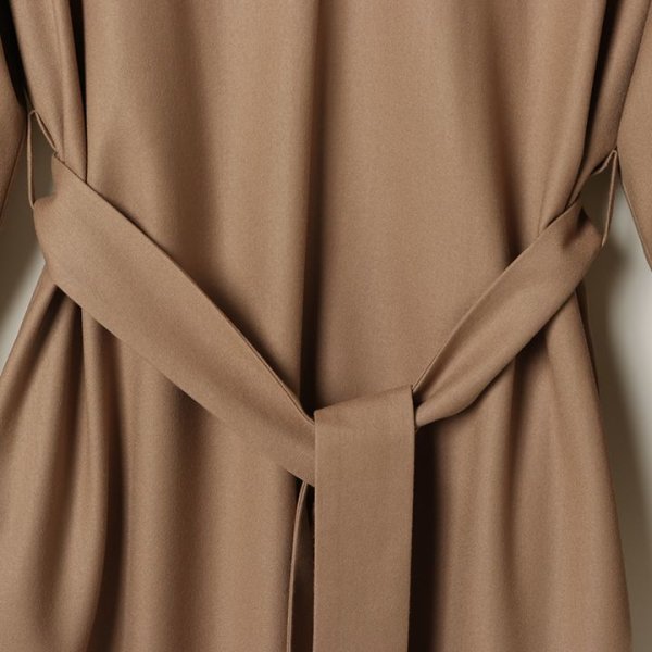 画像5: 【 40%OFF セール110,000円→66,000円】 BLAMINK ブラミンク ウールVネックロングスリーブワンピース{7926-230-0233-BEG-BJA} (5)