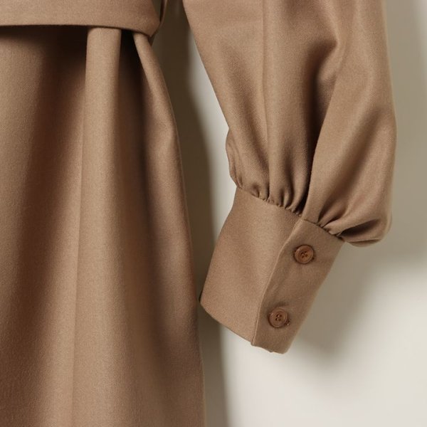 画像6: 【 40%OFF セール110,000円→66,000円】 BLAMINK ブラミンク ウールVネックロングスリーブワンピース{7926-230-0233-BEG-BJA} (6)