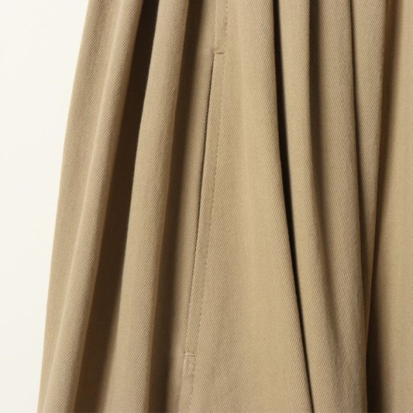 画像3: 【 40%OFF セール154,000円→92,400円】 BLAMINK ブラミンク コットンストラップタックワンピース{7926-230-0251-BEG-BAS} (3)