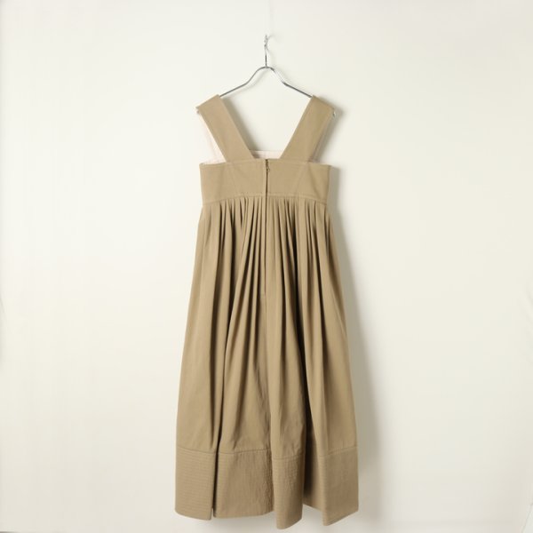 画像8: 【 40%OFF セール154,000円→92,400円】 BLAMINK ブラミンク コットンストラップタックワンピース{7926-230-0251-BEG-BAS} (8)