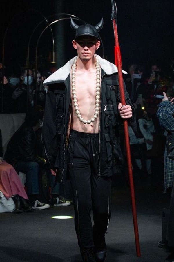 画像9: 【 30%OFF セール374,000円→261,800円】 ACUOD by CHANU アクオド バイ チャヌ Fur MA-1{-BBA} (9)