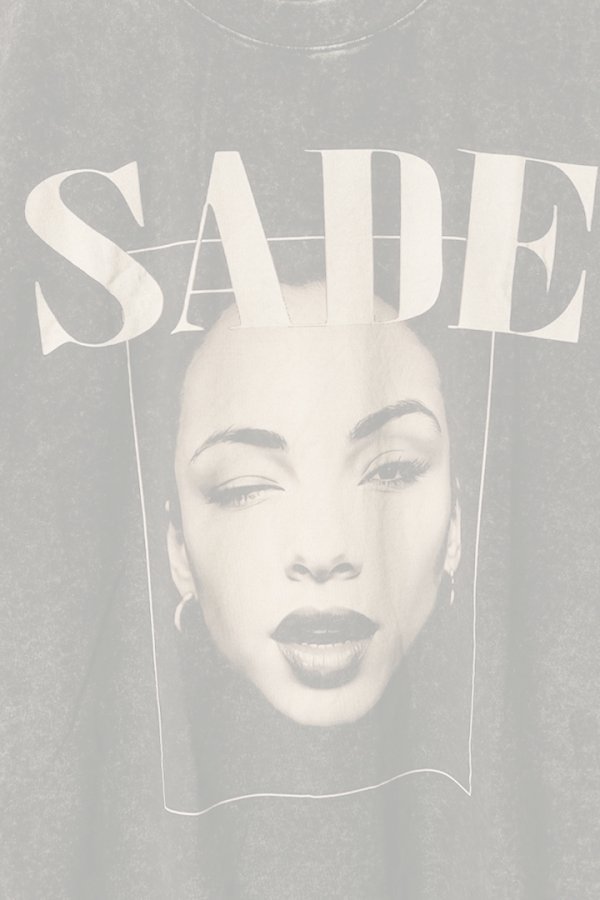 画像3:   Sade Print Round Neck T-shirt{-BFS} (3)