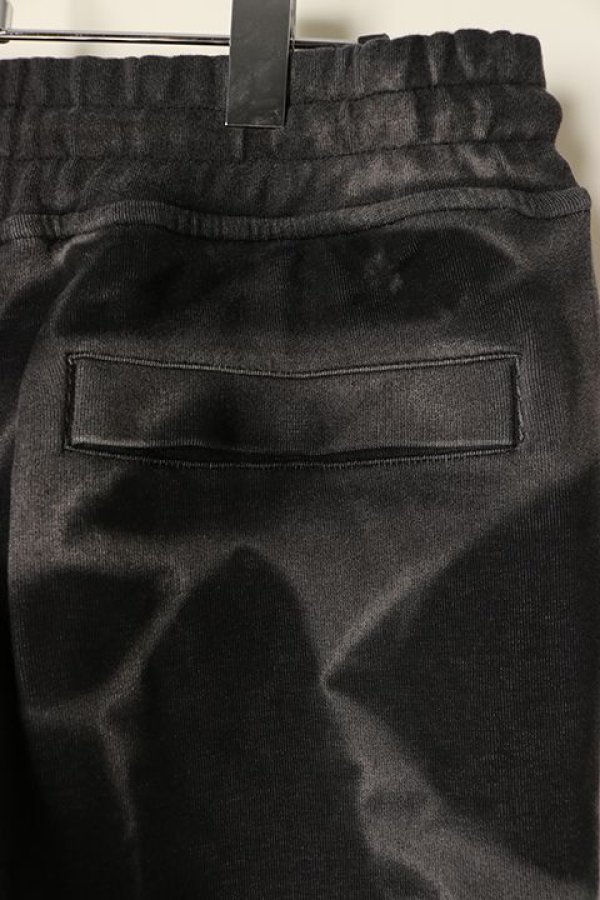 画像6: 【 50%OFF セール35,200円→17,600円】 BALR. ボーラー D11 Straight Washed Shorts{B1431.1046-BCS} (6)