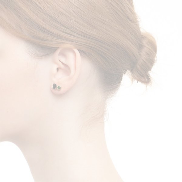 画像2:   Hirotaka ヒロタカ Bird Of Paradise Stud Pierce with Onyx & Chrome Diopside{-BJA} (2)