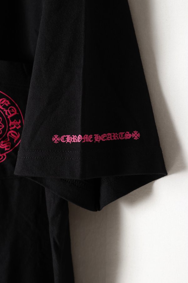画像5: ★新品 CHROME HEARTS クロムハーツ ピンクホースシュー + CHプラス ショートスリーブ ポケット Tシャツ ブラック Pink Horseshoe + CH Plus Pocket Short-Sleeve T-Shirt - Black{408129111******01G-BFS} (5)