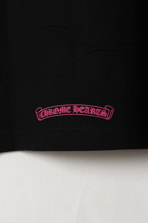 画像9: ★新品 CHROME HEARTS クロムハーツ ピンクホースシュー + CHプラス ショートスリーブ ポケット Tシャツ ブラック Pink Horseshoe + CH Plus Pocket Short-Sleeve T-Shirt - Black{408129111******01G-BFS} (9)