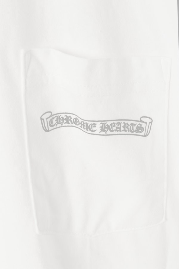 画像3:  {SOLD} CHROME HEARTS  クロムハーツ スクロールラベル ショートスリーブ ポケットTシャツ {408129111WHT***759-BFS}  :CH202601-03-WHT-XXL  (3)