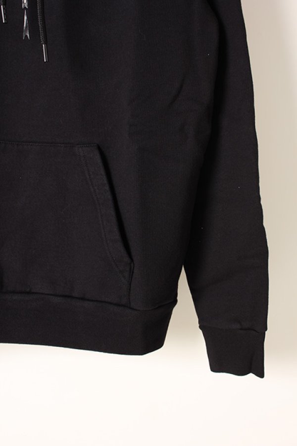 画像3: 【 40%OFF セール67,100円→40,260円】 MARCELO BURLON マルセロ ブロン GEOMETRIC WINGS HOODIE{-AIA} (3)