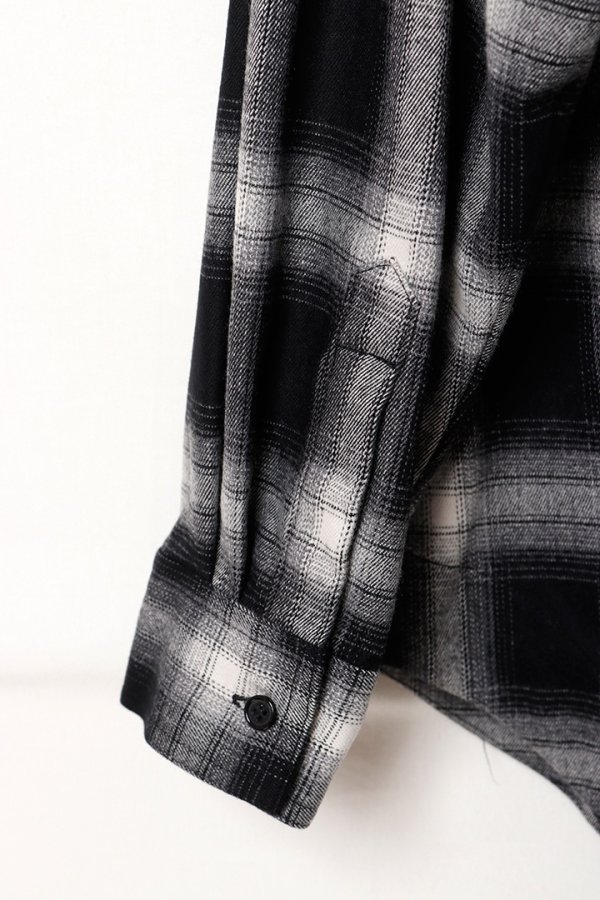 画像4: ekat エカット(UNISEX) PATCH POCKET CHECK SHIRT{-BEA} (4)