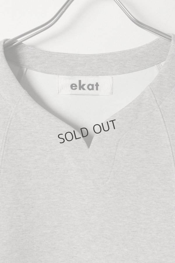 画像2: ekat エカット(UNISEX) V NECK DROST SWEAT{-BFS} (2)