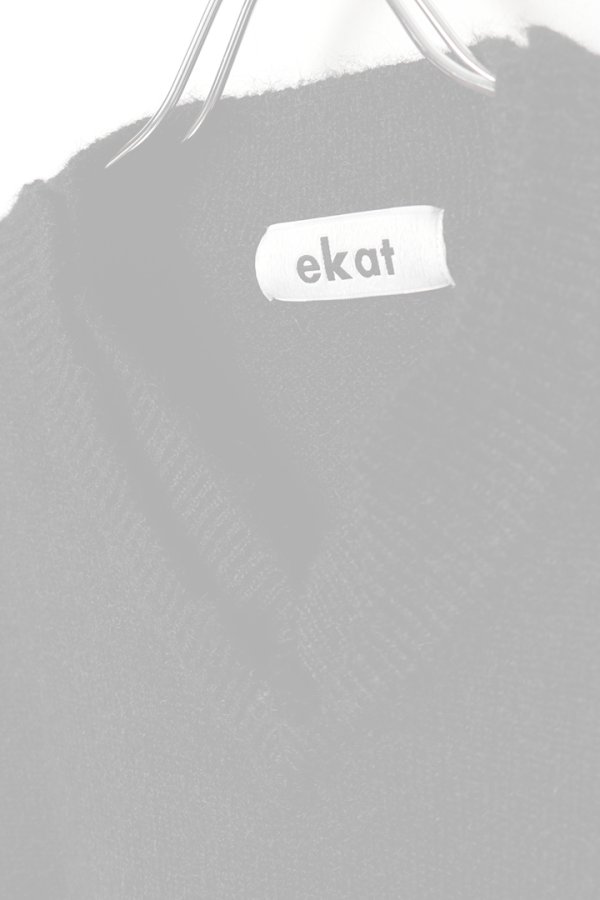 画像5:   ekat エカット(UNISEX) DAMAGE V NECK KNIT{-BEA} (5)