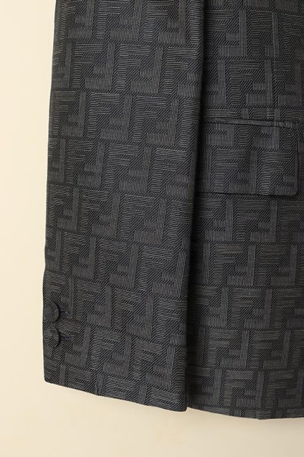 画像4: 【 30%OFF セール352,000円→246,400円】 FENDI フェンディ ジャカードファブリック ジャケット{-BCA} (4)