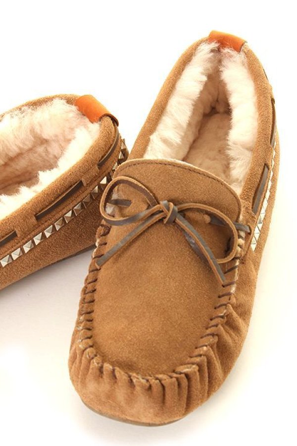 画像4: ▽ 40%OFF アウトレットセールセール46,200円→27,720円▽ AKM エイケイエム MOUTON/HANDWIRK STUDS EMU SLIP-ON{-AEA} (4)