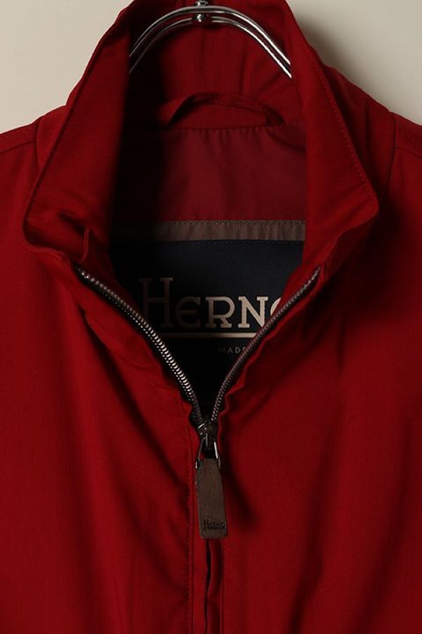 画像2: 【 30%OFF セール152,900円→107,030円】 HERNO ヘルノ T-WAY ボンバージャケット{GI000344U333326915-BCS} (2)